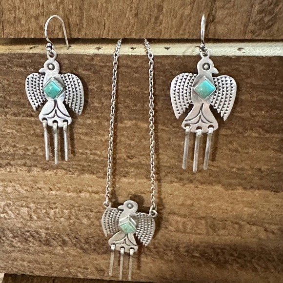 Sterling Silver Kingman Turquoise Dangle Thunderbird Necklace and Earrings Set - Picture 6 of 8